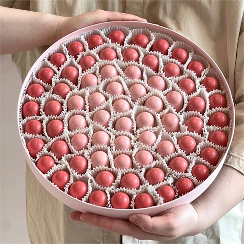 Большой круглый набор ArtChoco (75 конфет) ручной работы ArtChoco