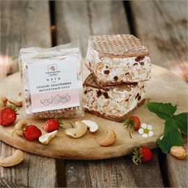 {{photo.Alt || photo.Description || 'Нуга кешью • земляника • мускатный орех'}}